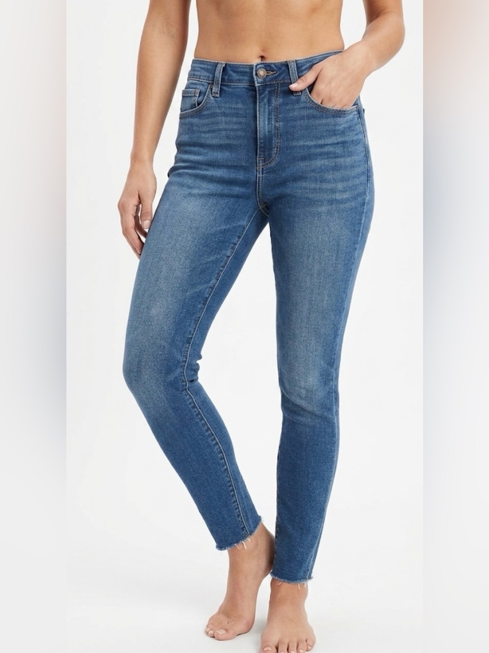 American Eagle "The Dream Jean" Super Hi-Rise Jegging - Size 4 Short